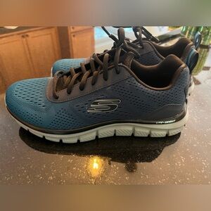 Skechers Men's Teal and Black Athletic Shoes